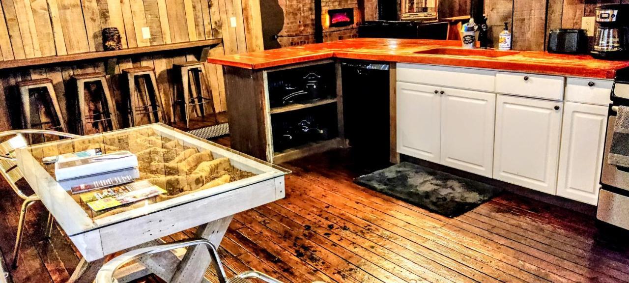 로건 Hocking Hills Rusty Lofts 아파트 외부 사진