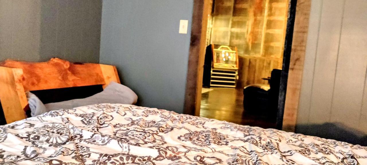 로건 Hocking Hills Rusty Lofts 아파트 외부 사진